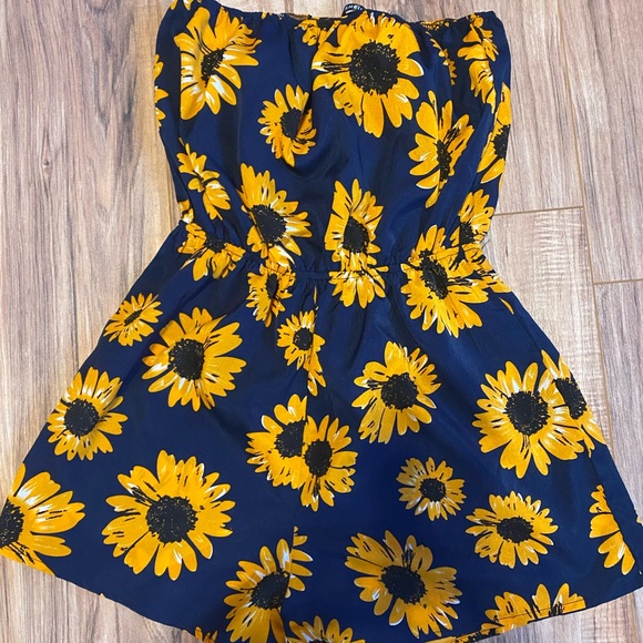 shien Dresses & Skirts - Romper